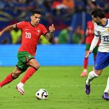 Desliza del Barcelona con Joao Cancelo