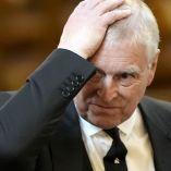 La respuesta parece relacionada a la nueva realidad financiera del ex príncipe, quien de ninguna manera contaría con los recursos suficientes para solventar la vida a la que está acostumbrado.