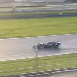 El mexicano es el primero en conducir el auto