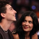 La pareja vive junta en Los Ángeles desde hace más de un año, según fuentes cercanas.