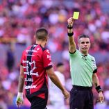 Uros Durdevic no recibiría mayor castigo tras insultar al árbitro.