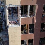 Tomas aéreas, registró una explosión en un departamento en la calle Paseo de los Naranjos en la colonia Paseos de Taxqueña  en la alcaldía Coyoacán.