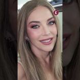 Laura Flores volvió a encender las redes sociales tras compartir una serie de fotos donde luce un cambio de imagen que dejó a más de uno con la boca abierta.
#lauraflores #espectaculo #famosos #noticias #cdmx #mexico #edomex #videoviral #noticiasmexico