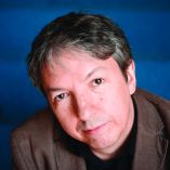 David Toscana ganó el Alfaguara de Novela por El ejército ciego, una reflexión sobre el heroísmo.