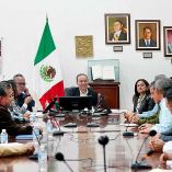 Alfonso Durazo (en medio), gobernador de Sonora.