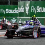 Nico Muller logró la pole position en Miami para Porsche.