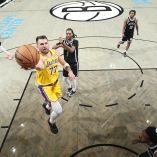 Luka Doncic firmó su renovación con Lakers, una vez que los Mavericks lo mandaron a Los Angeles para no asumir el super max al que tenía derecho.