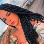La joven influencer Malu Costantine, de 18 años, perdió la vida tras ser atacada con un cuchillo por la expareja de su novio, luego de un evento previo al carnaval en Brasil.