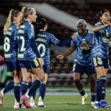 Okeke se equivocó tras un pase retrasado, lo que derivó en el gol de las Bravas.