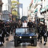 Representa una acción a la fidelidad que mostraron los cadetes del Heroico Colegio Militar al Poder Ejecutivo del país.