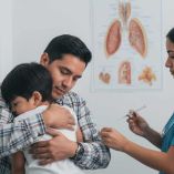 La vacuna BCG puede prevenir la tuberculosis pulmonar en los primeros meses de vida.