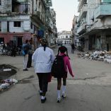 La ONU alertó sobre la crisis socioeconómica en Cuba, mientras México y Rusia enviaron ayuda humanitaria para mitigar la emergencia.