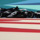 Sergio Pérez finalizó los primeros test de Bahréin con altibajos.