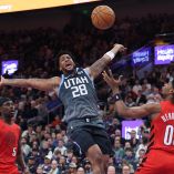 El Utah Jazz es uno de los equipos que ha sido multado esta campaña por reservarse jugadores en un partido, una acción que la liga cataloga como tanking.