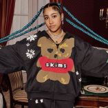 North West apuesta por la educación en casa para enfocarse en proyectos personales.