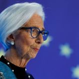 Christine Lagarde sigue compareciendo como presidenta del BCE.