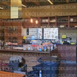 En la planta baja se hallaron cocina y comedor con abundantes alimentos, principalmente frutas, verduras, cortes de carne y pescado.