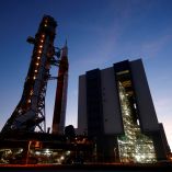 La NASA reestructuró el programa Artemis para asegurar el regreso de astronautas a la Luna en 2028.