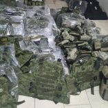 La zona, donde se ubica la vivienda de dos niveles, se encuentra sobre una calle de terracería y lotes baldíos