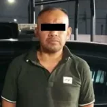 El hombre que golpeó a su pareja por llevárselo de la fiesta fue detenido y trasladado a un Ministerio Público, en donde determinarán su situación jurídica.
