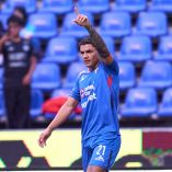 Nicolás Larcamón pide una oportunidad para el 'Toro' Fernández en Uruguay.