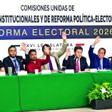 Víctor Hugo Lobo Román; Leonel Godoy y Reginaldo Sandoval, durante la sesión de las Comisiones Unidas de Puntos Constitucionales y de Reforma Político-Electoral en la que comenzó la discusión de la Reforma Electoral 2026 enviada por el ejecutivo federal.
