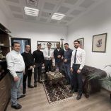 La embajada de México en Irán permanece abierta, aunque actualmente opera desde la ciudad de Bakú, en Azerbaiyán