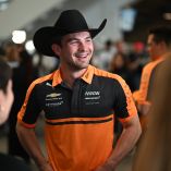 El mexicano llega a su carrera de casa