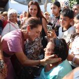 Claudia Sheinbaum entregó la Pensión Mujeres Bienestar en Nayarit y reafirmó que en México gobierna el pueblo.