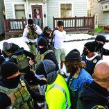 Algunos agentes se han excedido en la forma de detener inmigrantes ilegales.