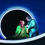 La ópera es una fábrica increíble de emociones, pero también podría ser un lugar increíble para que las ideas filosóficas florezcan y echen raíces.” Yuval Sharon, director de ópera