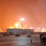 Un incendio alrededor de la barda perimetral en la Refinería Olmeca