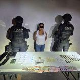 La sospechosa fue trasladada a las instalaciones de la Policía de Monterrey, donde quedó a disposición de las autoridades competentes.