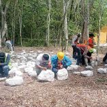 Trabajadores del INAH, haciendo sus labores en una zona arqueológica.