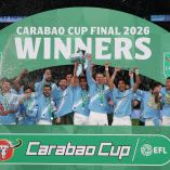 Manchester City le arrebató al Arsenal el primer título de la temporada.