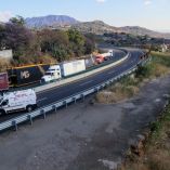 La famosa curva "La Pera" es una de las zonas con más accidentes carreteros, en ocasiones consecuencia de no respetar las normas de tránsito.