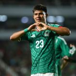 Jesús Gallardo lució el nuevo jersey de visitante de la Selección Mexicana.