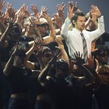 El nuevo álbum de Harry Styles se mantiene líder por segunda semana en el Billboard 200