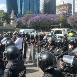 Conductores de plataformas digitales iniciaron este lunes 30 de marzo una protesta masiva en la Ciudad de México