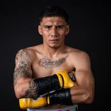 El mexicano podrá combatir hasta 2027.