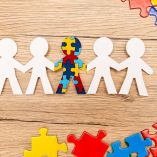 “Son sistemas operativos cerebrales que entran y pueden entrar en esta sociedad siempre y cuando se les entienda”