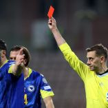 Alessandro Bastoni quedó en el centro de las críticas tras la eliminación de Italia ante Bosnia, luego de su expulsión en un momento clave del partido.