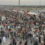 Miles de aficionados salieron a las calles a recibir a los futbolistas del combinado de Irak que lograron su clasificación al Mundial.