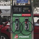 El precio del petróleo pasó de alrededor de 60 dólares a cien por barril, debido al conflicto entre Irán y Estados Unidos.