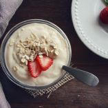 El kéfir con avena es una combinación sencilla y muy nutritiva que ayuda a mejorar la digestión y aportar energía.