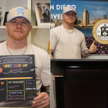 Canelo inició este lunes su etapa como estudiante universitario en  San Diego.