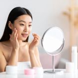 La piel de porcelana se ha convertido en uno de los ideales de belleza más buscados.