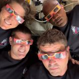 Christina Koch, Reid Wiseman, Victor Glover y Jeremy Hansen utilizaron lentes de protección ocular en la misión.