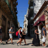 Turistas en Cuba