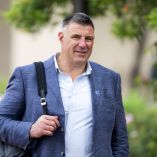 Mike Vrabel habló por primera ocasión del escándalo de infidelidad con reportera.